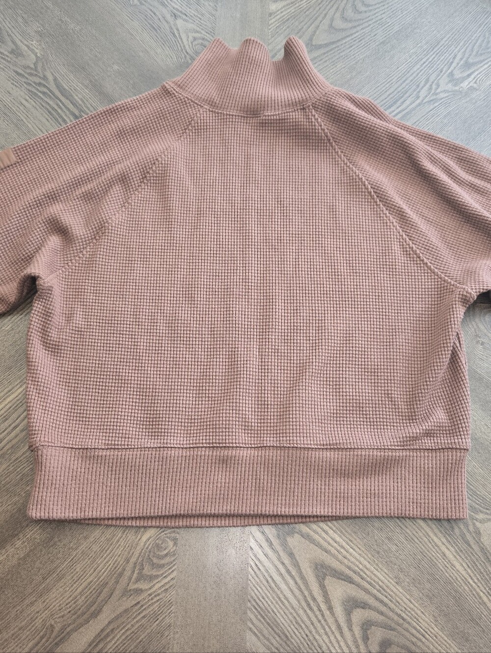 Alo Yoga Waffle Weekend Escape Mock Neck Long Sleeve in Cinnamon Brown sz SMALL - Picture 7 of 9